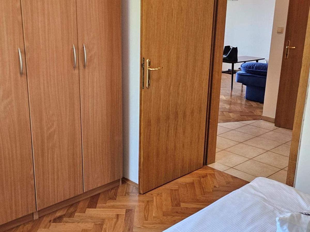 Apartments Trojak Baška Esterno foto