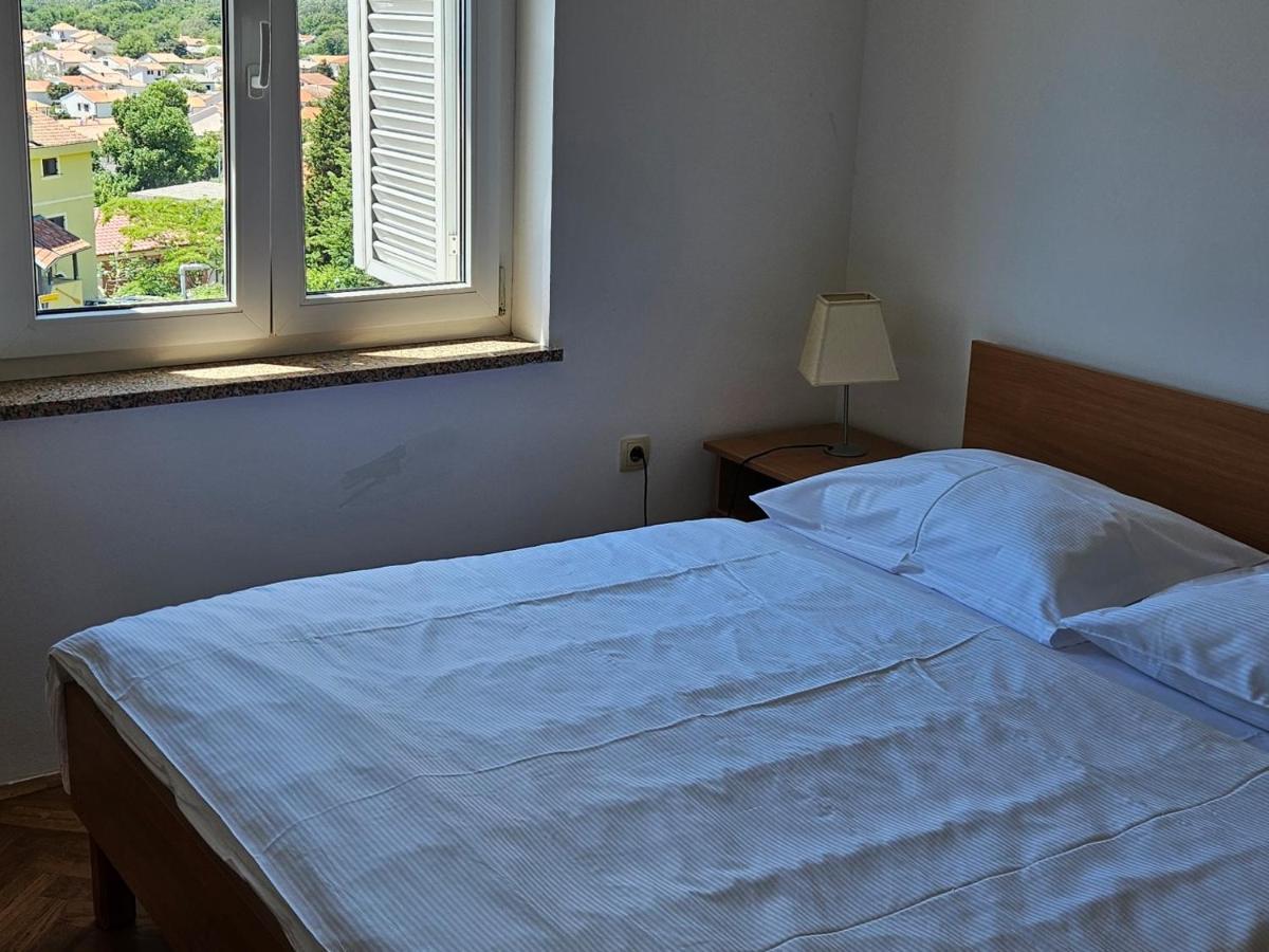 Apartments Trojak Baška Esterno foto